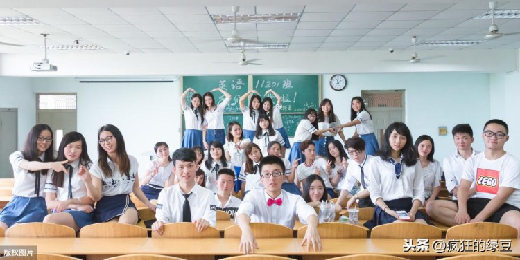 偷偷告诉你我因为微博小号脱单了