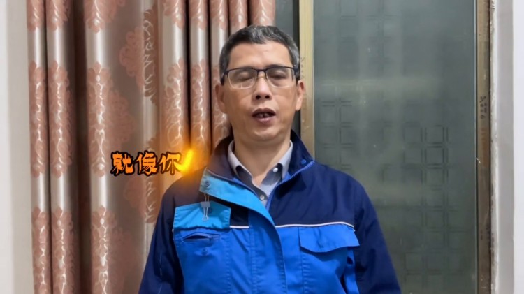 2024年做抖音的正确方式是什么首先拍短视频+直播